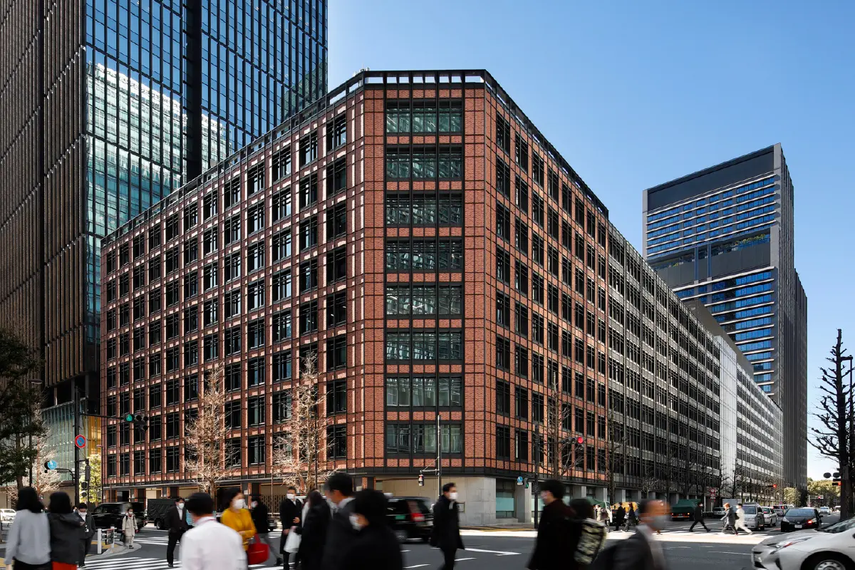 【大手町ビル】改修設計者と大手町ビル巡り、屋上庭園SKYLABを見学