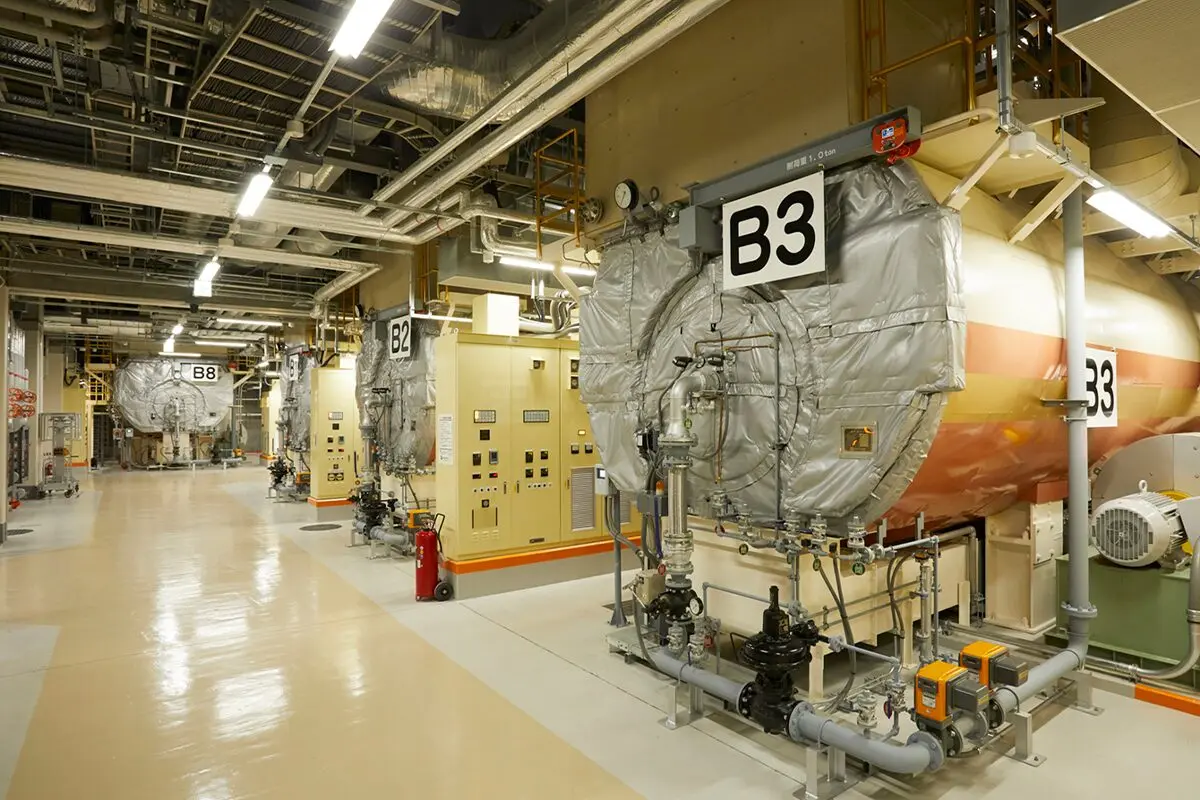 【丸の内熱供給】街全体の建築群をつなぐ、地下エネルギープラント特別潜入