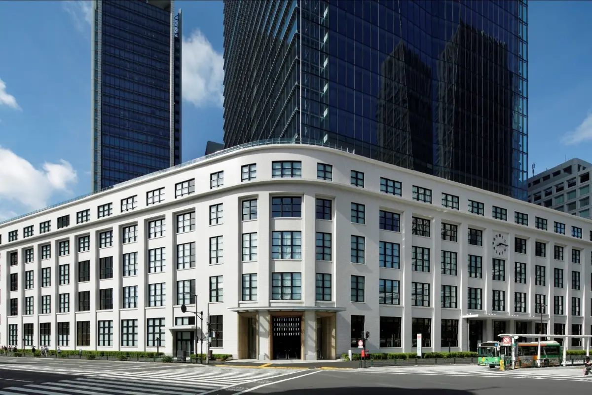 【旧東京中央郵便局】建築史家＆改修設計者と、モダニズム建築の保存と再生を辿る