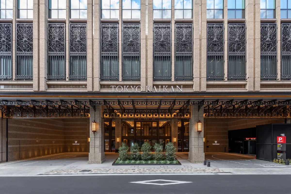 【東京會舘】甲斐みのりさんと巡る“社交の殿堂”と季節の贈り物