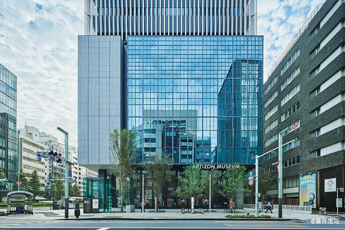 【ミュージアムタワー京橋ビル】都市と芸術をつなぐ摩天楼、その設計思想に触れる