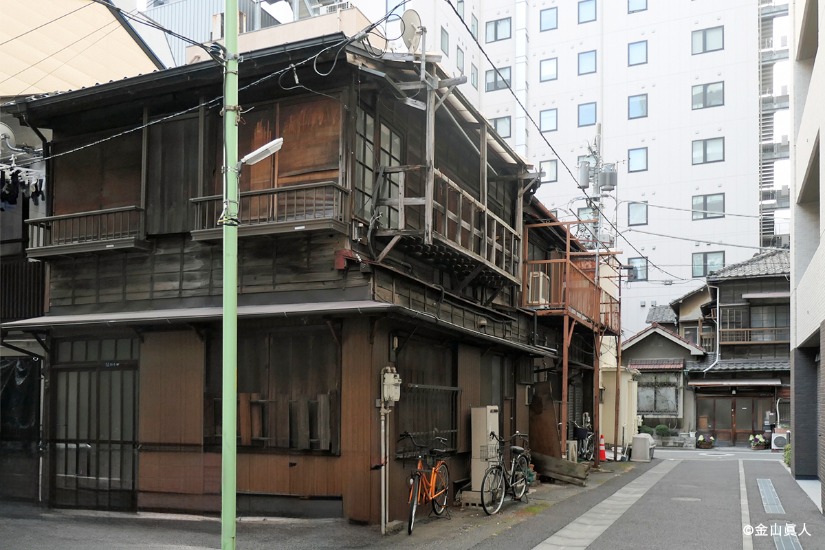 【築地】洋館・町家・看板建築を巡る、ハイカラ×レトロな街歩き