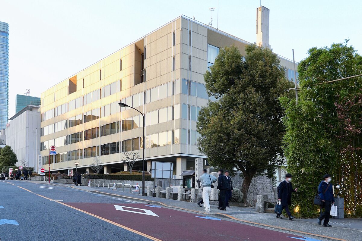 【芝】東京タワーを望む、建築史の散歩道